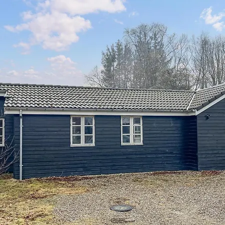 Holiday home 3 Bedroom Beautiful In Hals