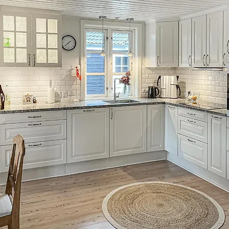 3 Bedroom Beautiful In *